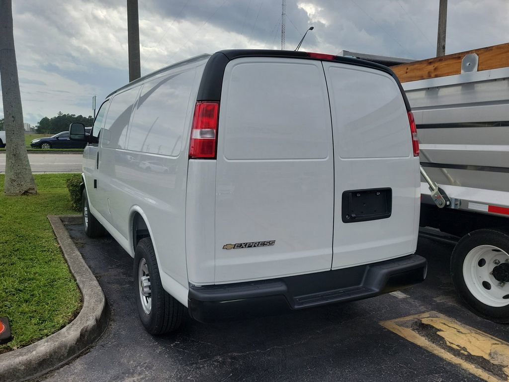 New 2025 Chevrolet Express 2500 Work Van w/ Driver Convenience Package image 3