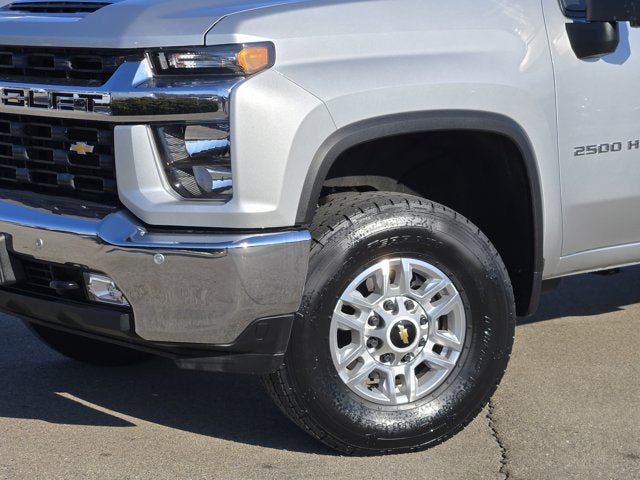 Used 2023 Chevrolet Silverado 2500 LT w/ All Star Edition AWD/4WD image 3