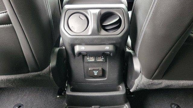 Used 2023 Jeep Wrangler Unlimited Sahara w/ LED Lighting Group AWD/4WD image 11