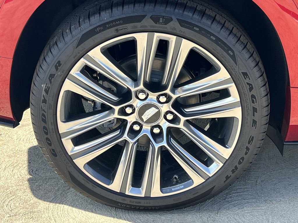 New 2026 Cadillac Vistiq Platinum image 36