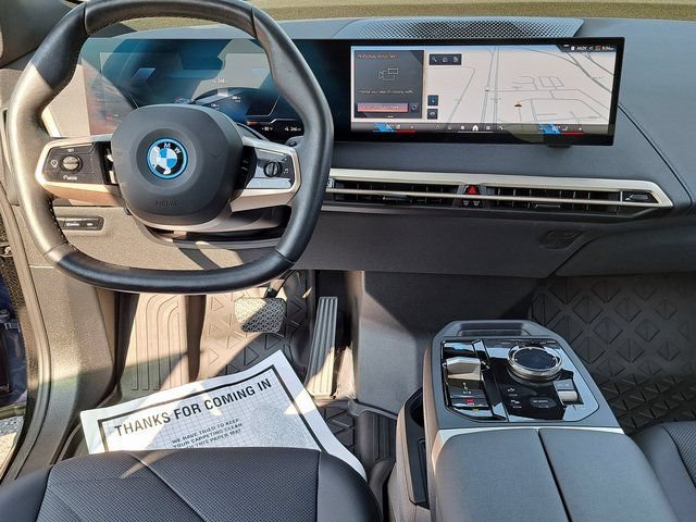 Used 2025 BMW iX xDrive50 w/ Premium Package AWD/4WD image 27