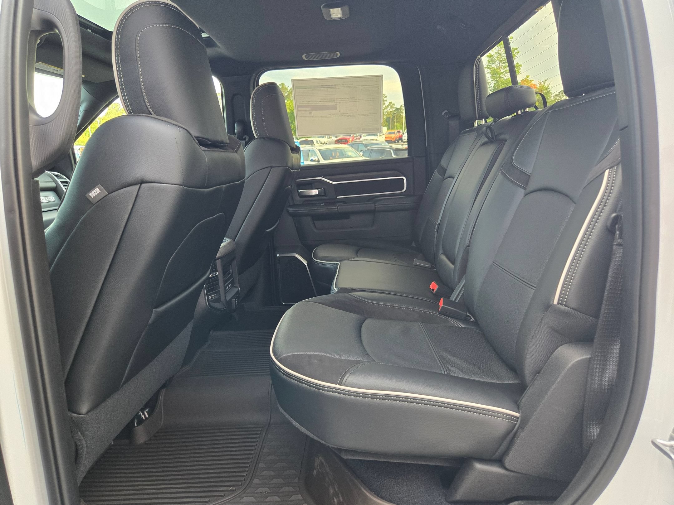 New 2026 RAM 2500 Laramie w/ Night Edition AWD/4WD image 35