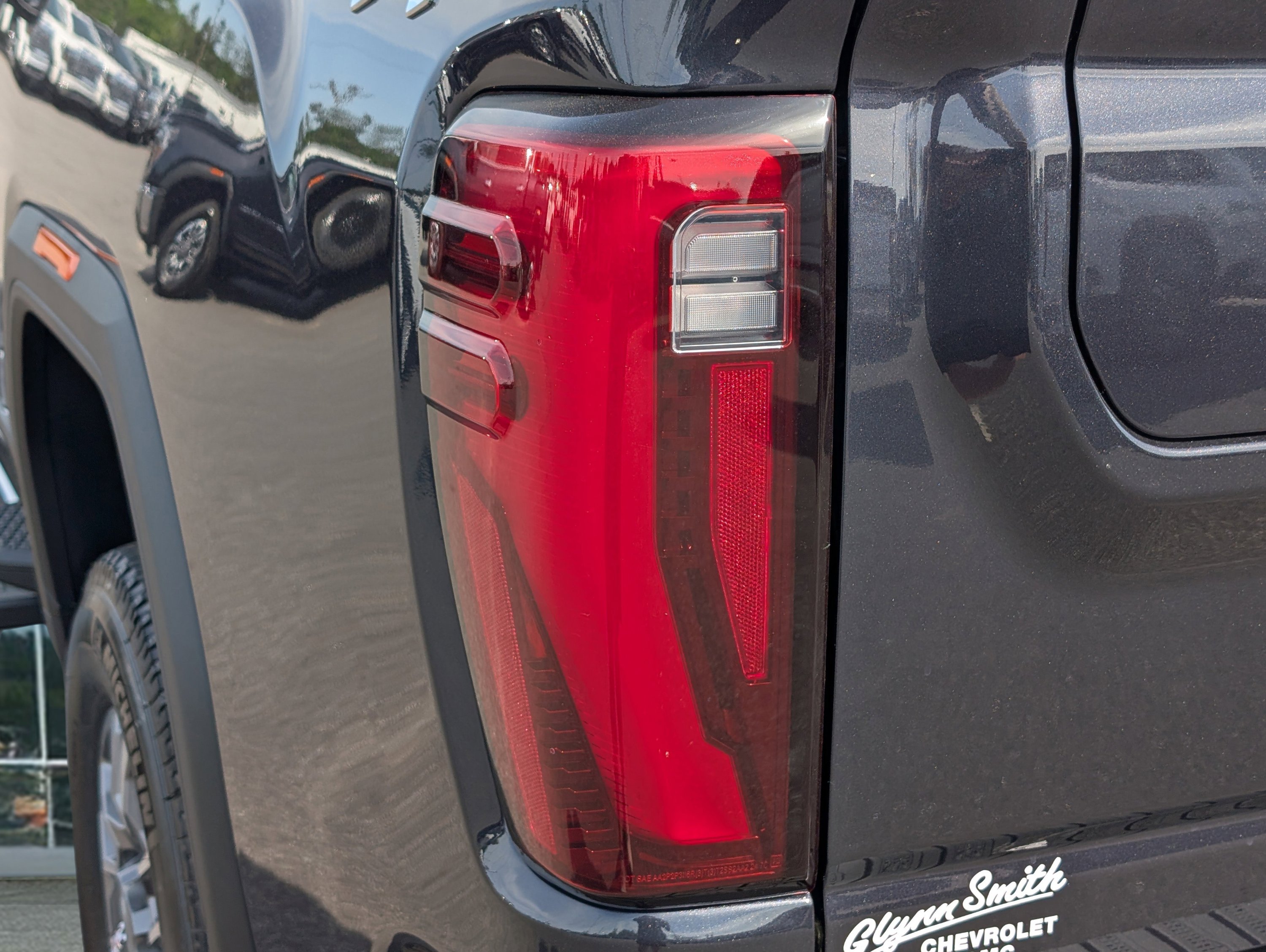 New 2025 GMC Sierra 2500 SLT w/ SLT Convenience Package image 8