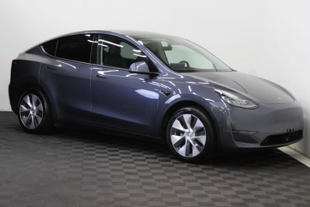 Used 2021 Tesla Model Y Long Range AWD/4WD image 1