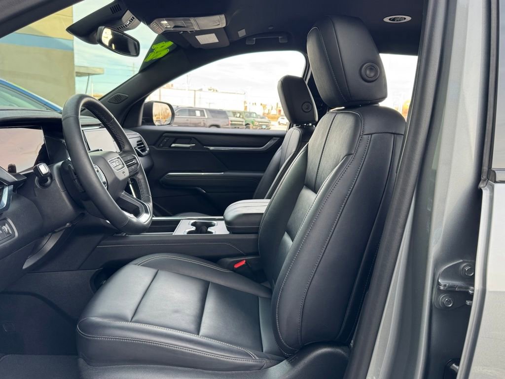 Used 2024 GMC Acadia Elevation image 20