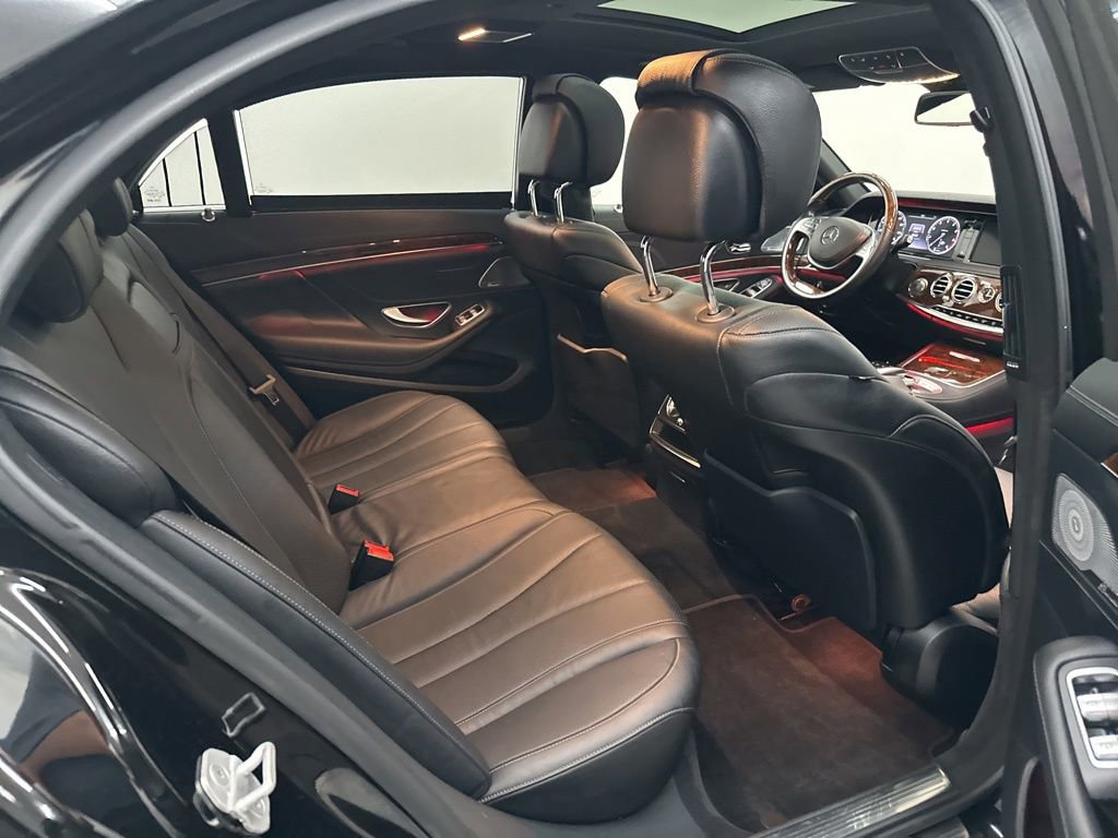 Used 2015 Mercedes-Benz S 550 Sedan image 24