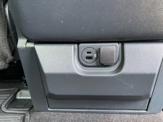 Certified 2022 Ford F150 Lariat w/ Equipment Group 501A Mid AWD/4WD image 25