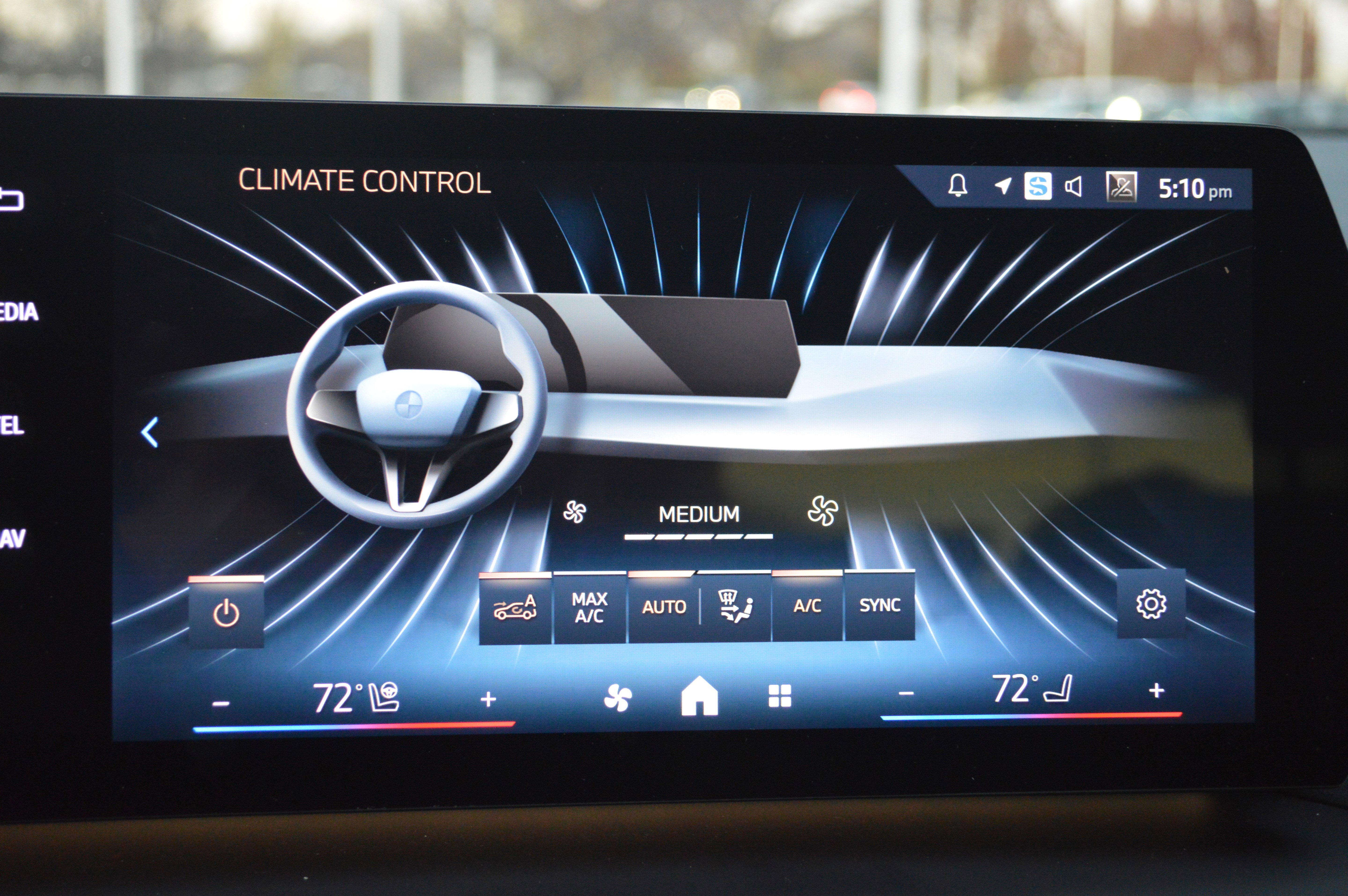 Used 2025 BMW 228i xDrive w/ Premium Package AWD/4WD image 21