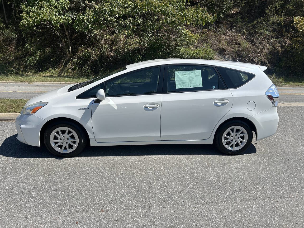 Used 2012 Toyota Prius V Three image 3