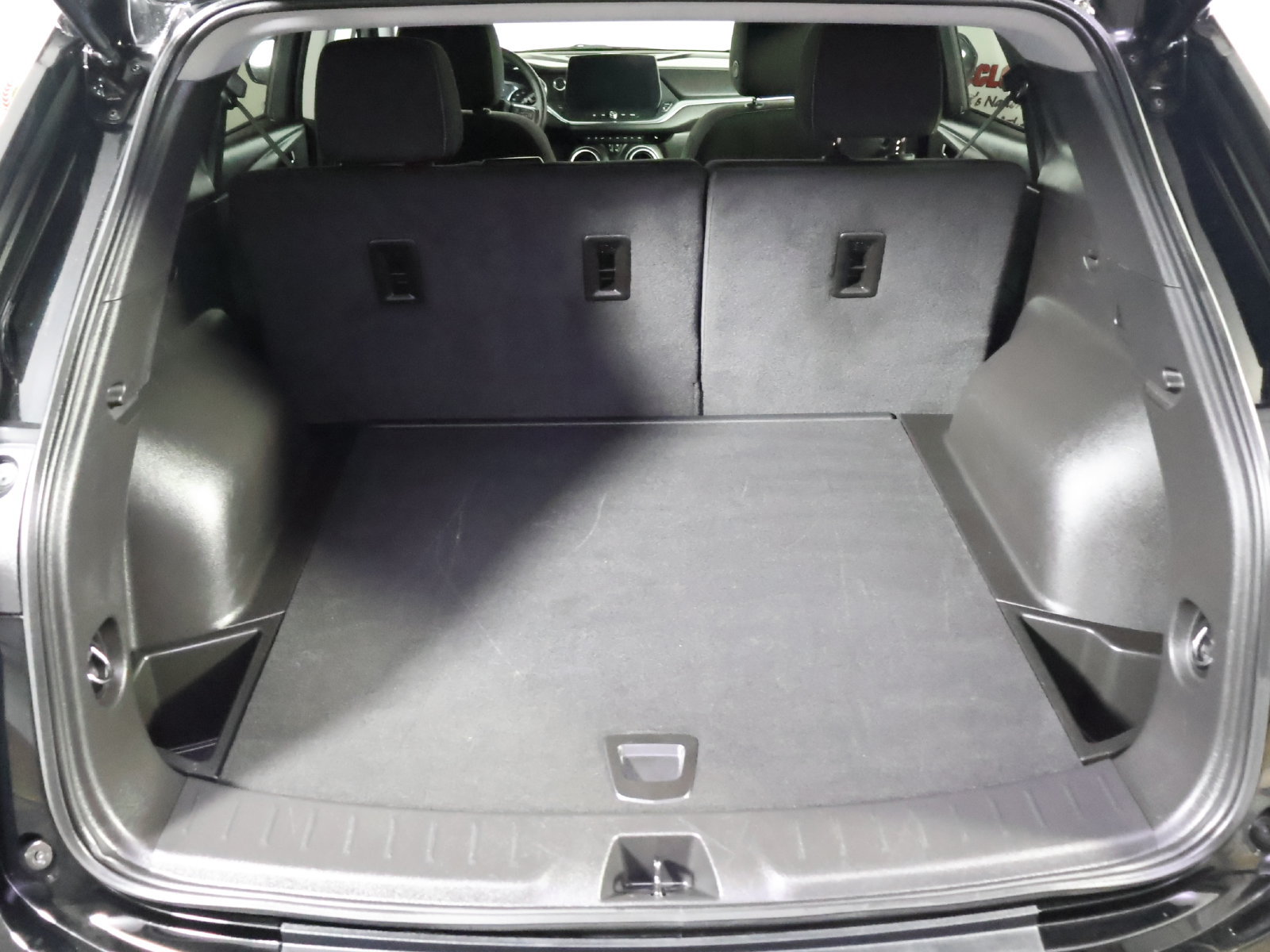 Used 2026 Chevrolet Blazer LT FWD image 11