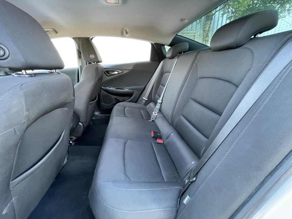 Used 2021 Chevrolet Malibu RS image 25