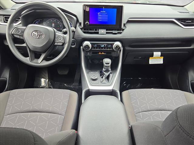 Used 2024 Toyota RAV4 XLE AWD/4WD image 18