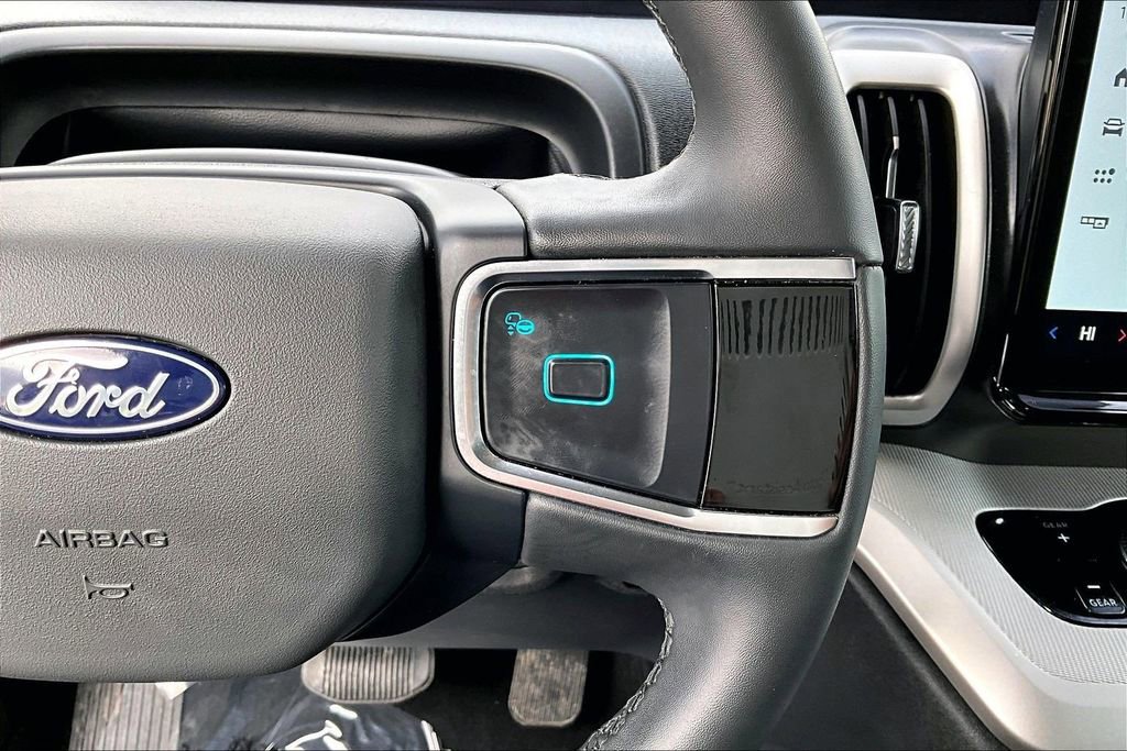 Certified 2025 Ford Expedition Max Active image 18