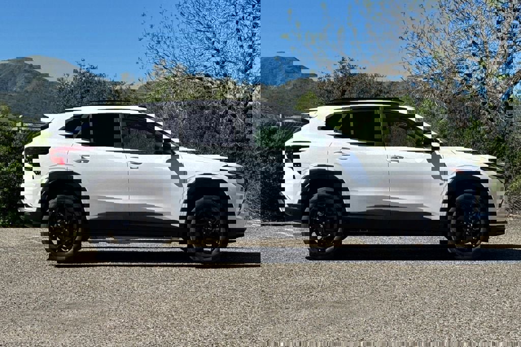 New 2026 Chevrolet Trax LT w/ Sunroof Package image 3