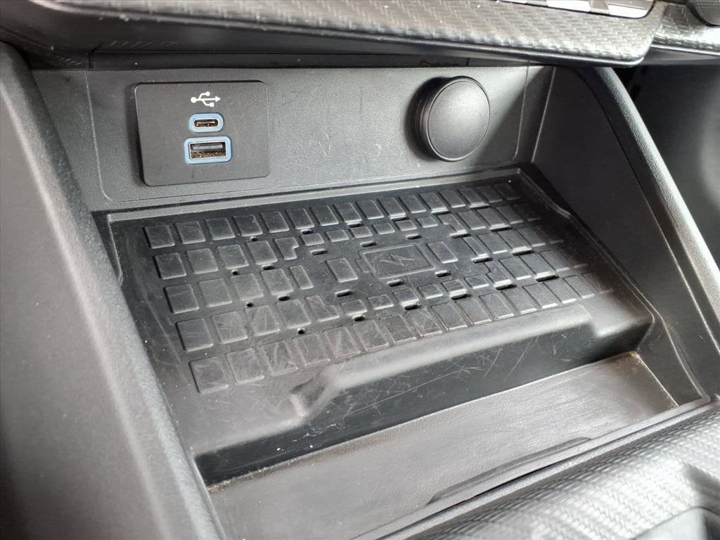 Used 2024 Ford Mustang Premium image 9