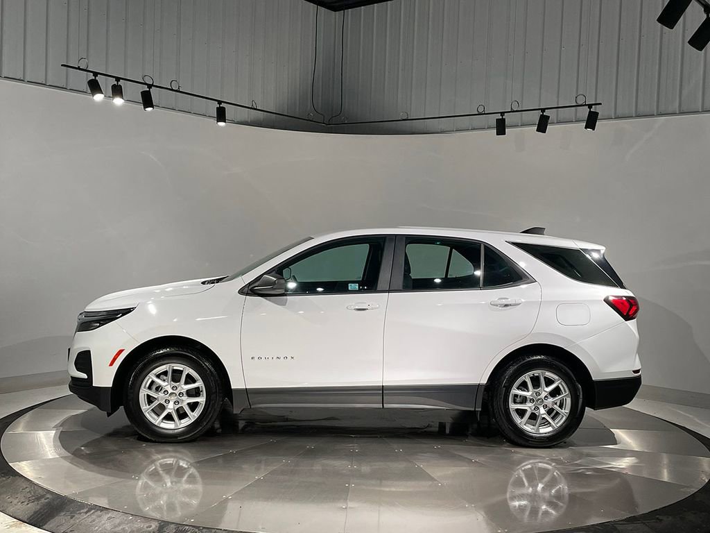 Used 2024 Chevrolet Equinox LS FWD image 14