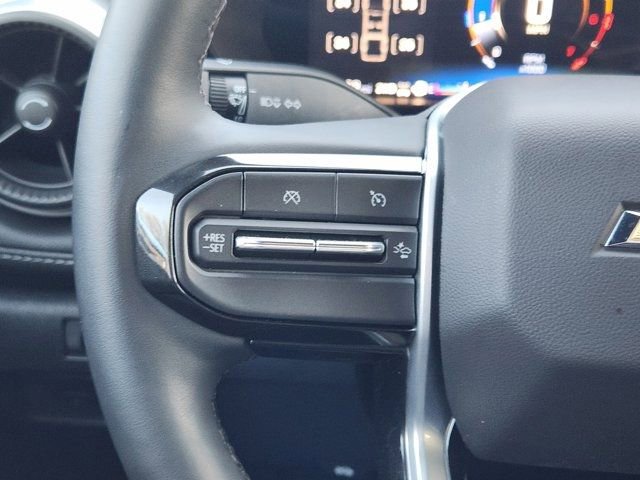 Used 2025 Chevrolet Colorado LT w/ LT Convenience Package image 28