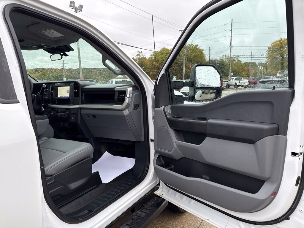 Used 2023 Ford F250 XL w/ Snow Plow Prep Package AWD/4WD image 36