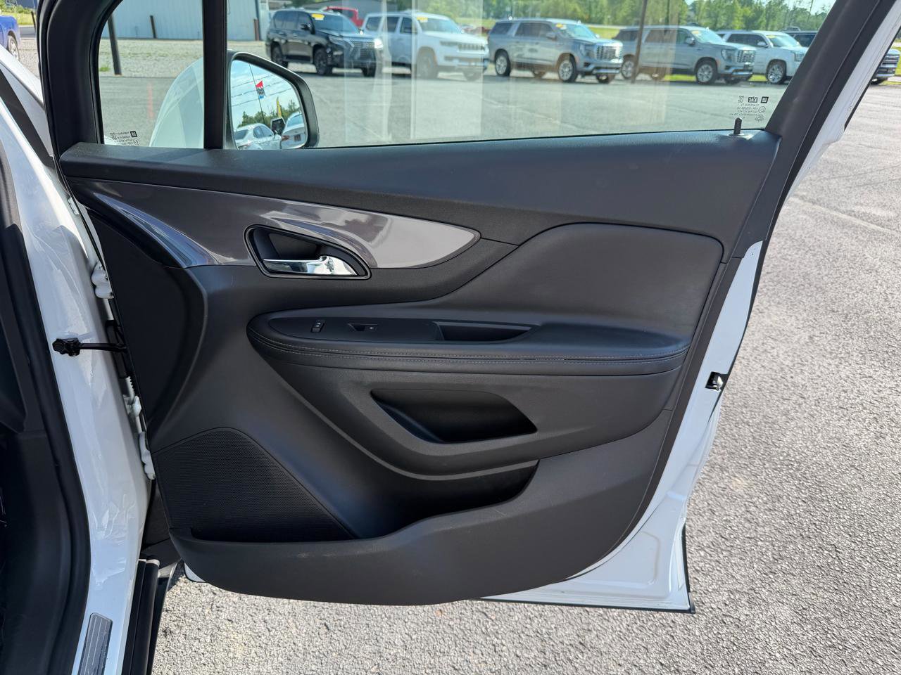 Used 2020 Buick Encore Preferred FWD image 20