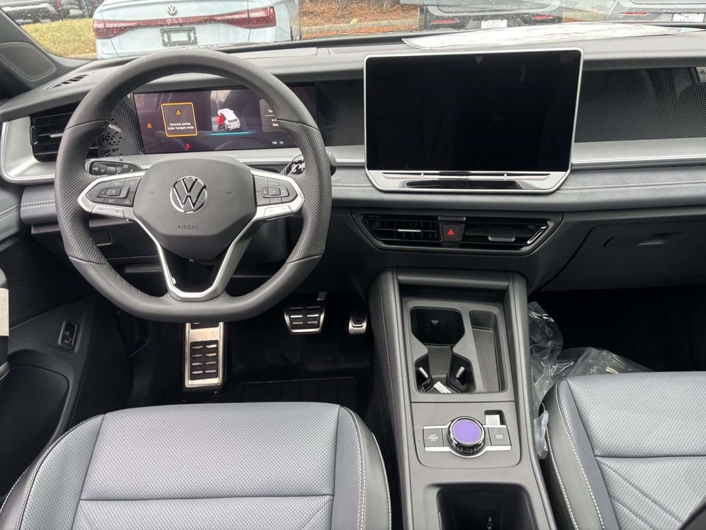 New 2026 Volkswagen Tiguan SE R-Line image 29