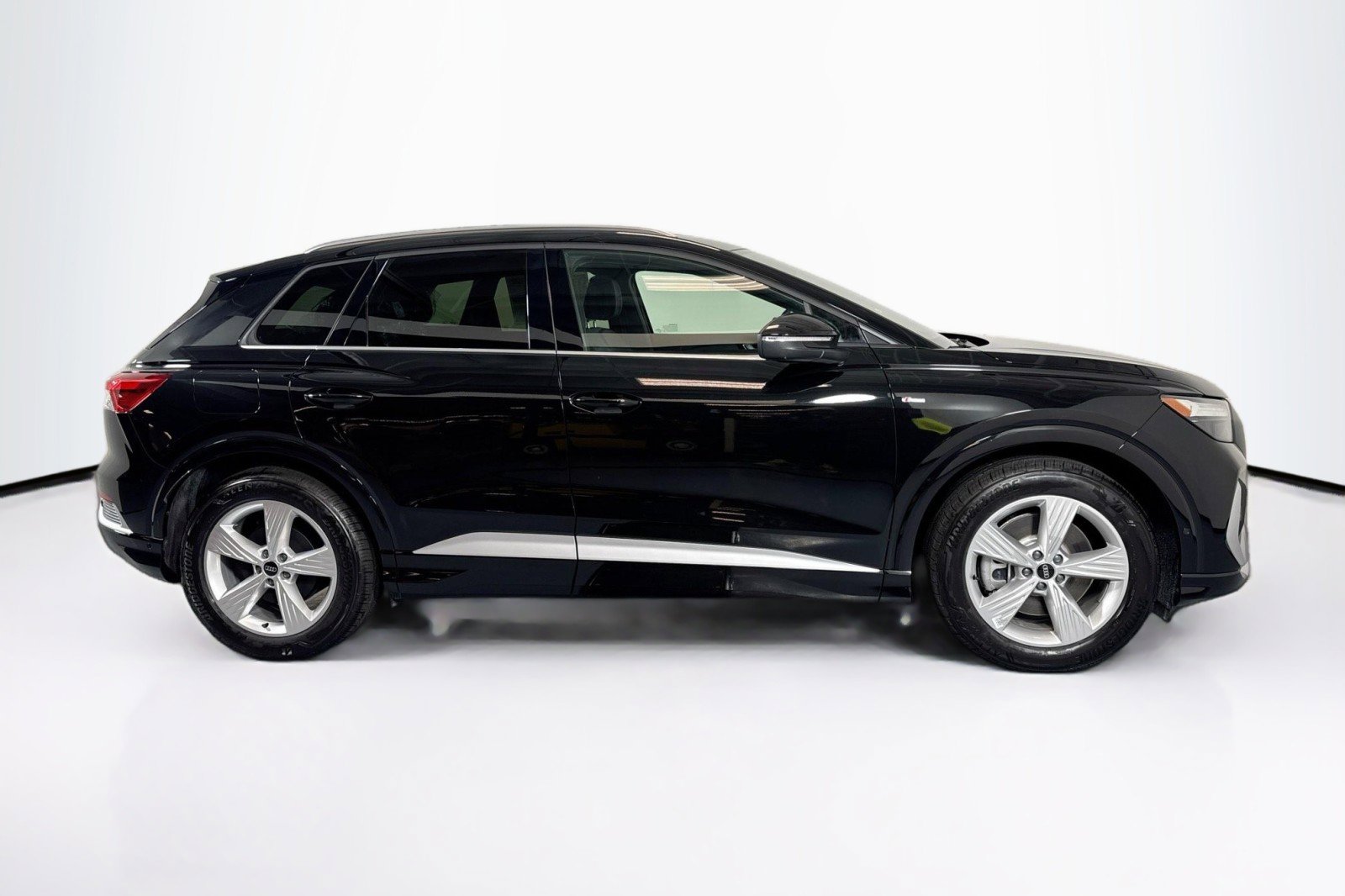 New 2026 Audi Q4 e-tron Premium Plus image 4
