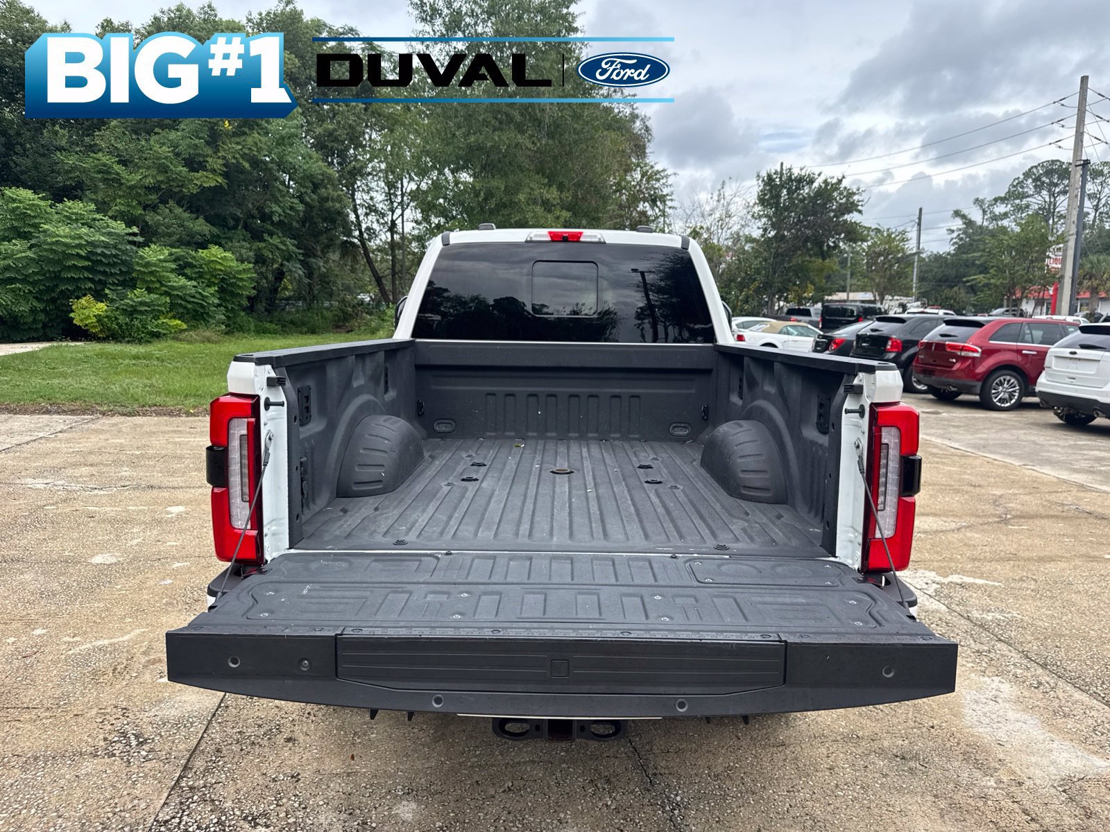 Used 2024 Ford F350 Limited w/ FX4 Off-Road Package AWD/4WD image 8