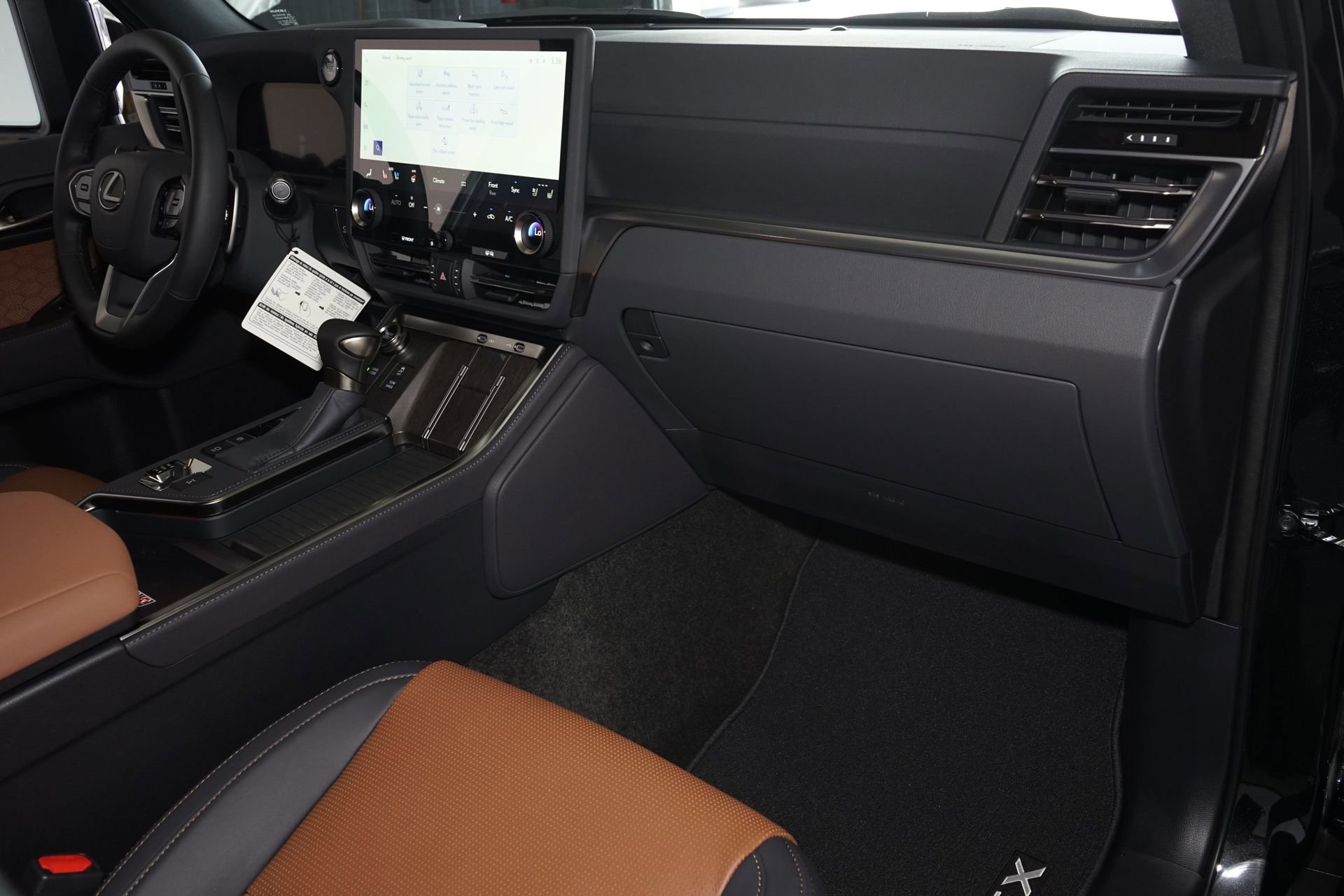 Used 2026 Lexus GX 550 AWD/4WD image 12