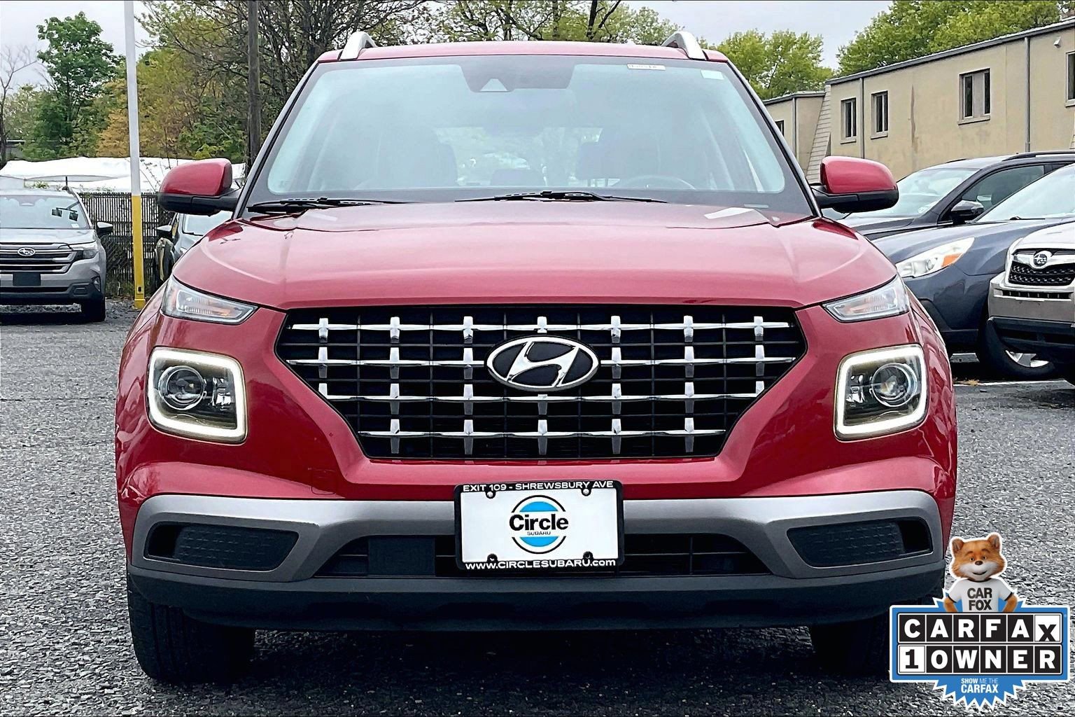 Used 2022 Hyundai Venue Limited w/ Cargo Package FWD image 3