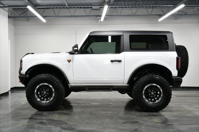 Used 2023 Ford Bronco Badlands w/ Sasquatch Package AWD/4WD image 3