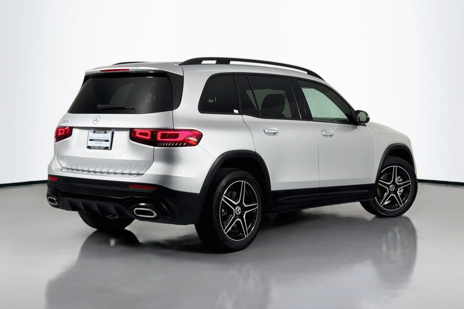 Used 2022 Mercedes-Benz GLB 250 image 11