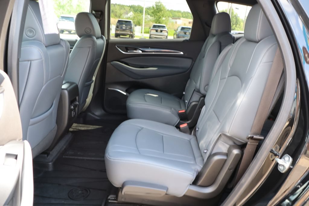Certified 2024 Buick Enclave Essence w/ Technology Package AWD/4WD image 37