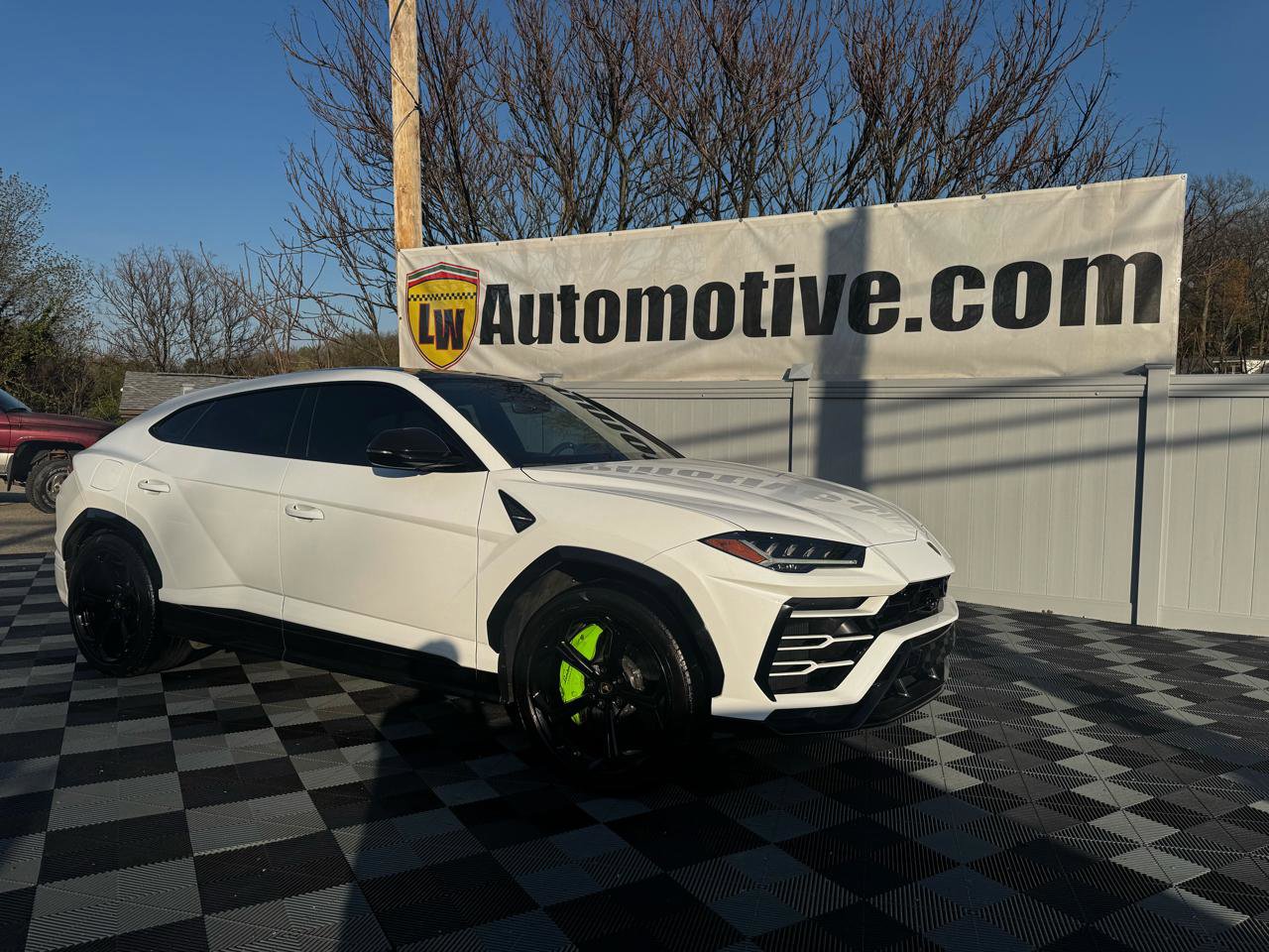 Used 2022 Lamborghini Urus image 3
