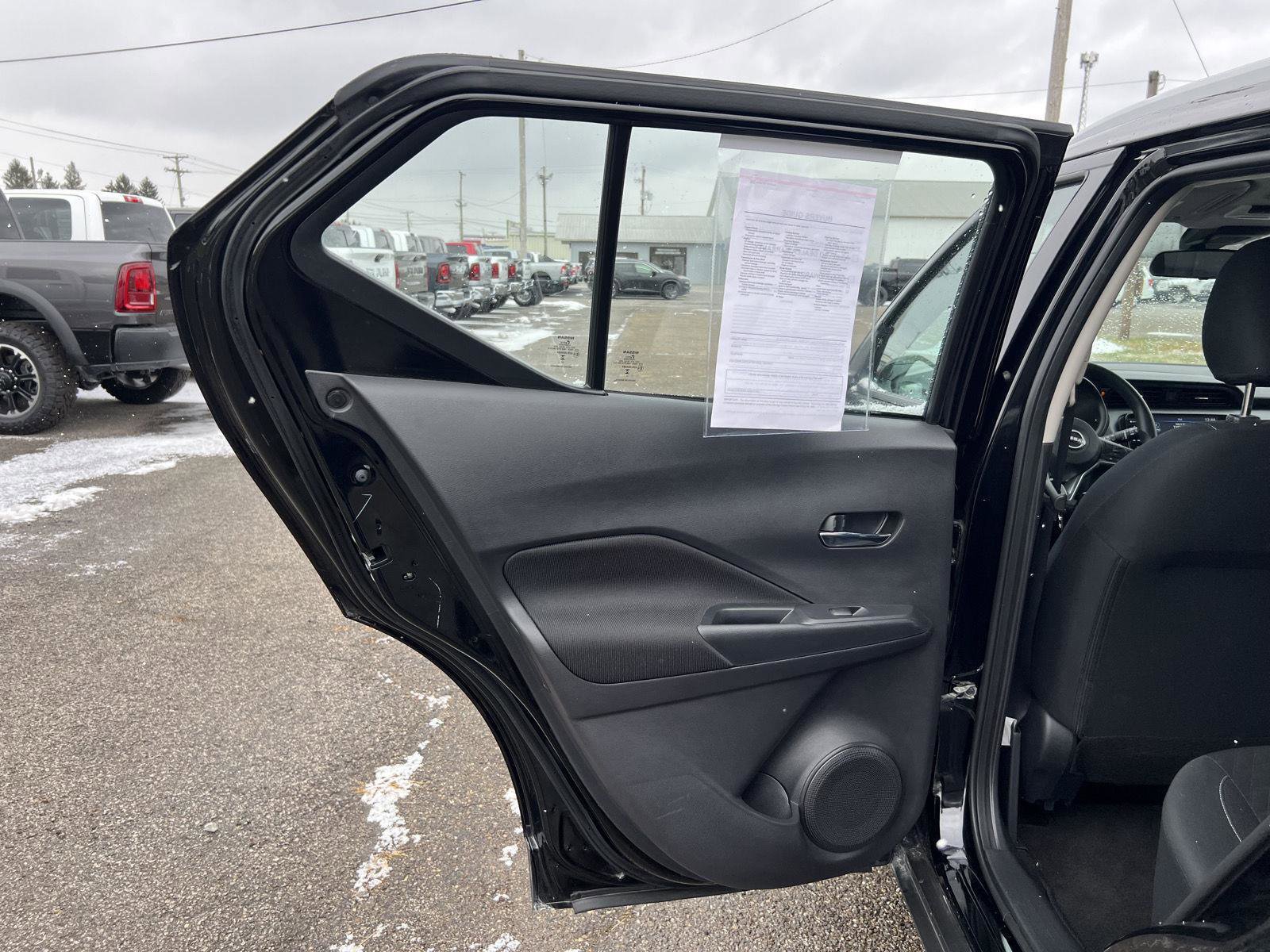 Used 2024 Nissan Kicks SV image 25