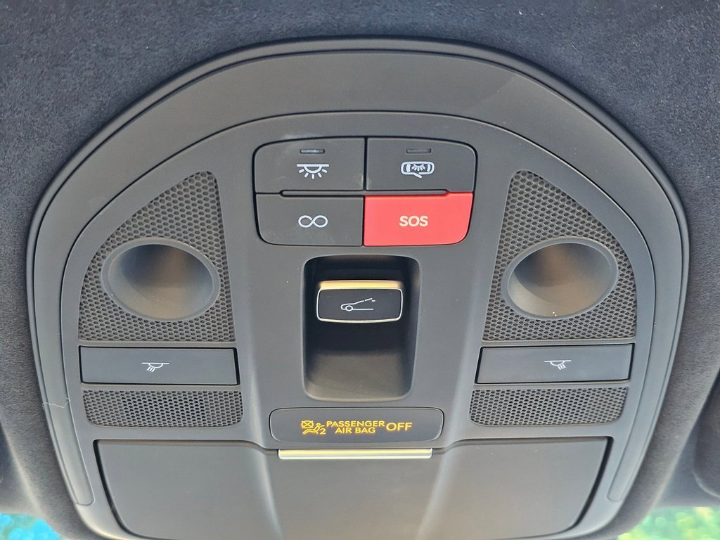 Used 2025 Genesis G70 3.3T Advanced w/ Sport Prestige Package image 18