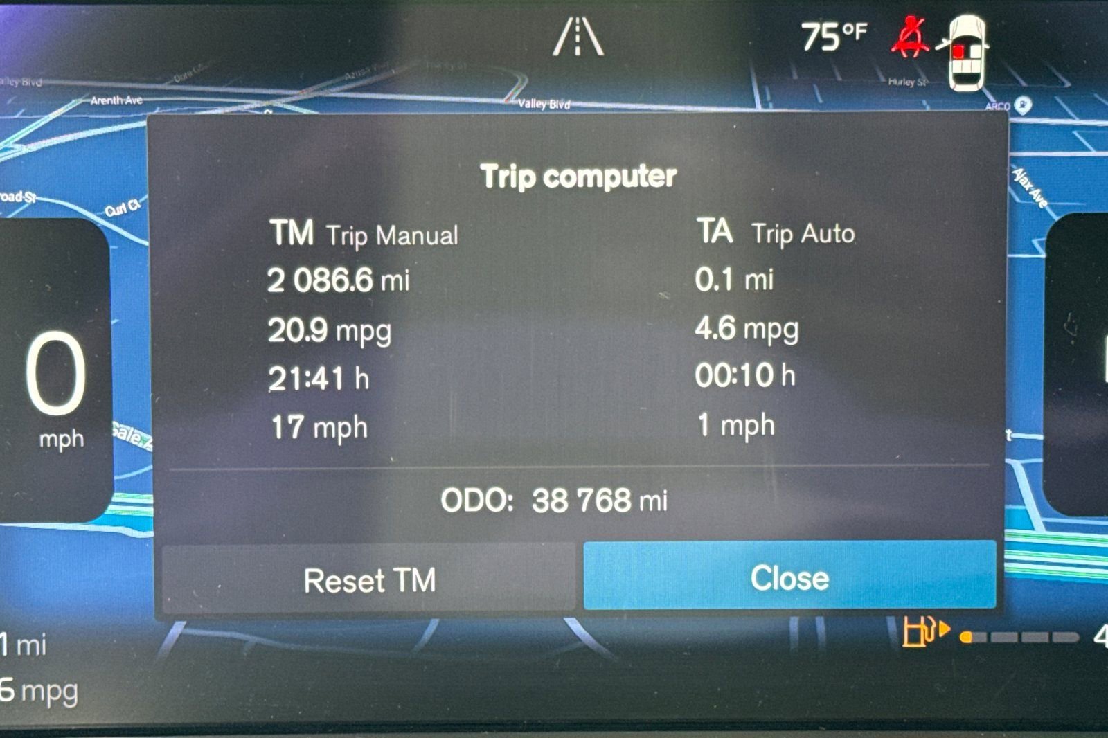 Used 2023 Volvo XC60 B5 Plus image 30