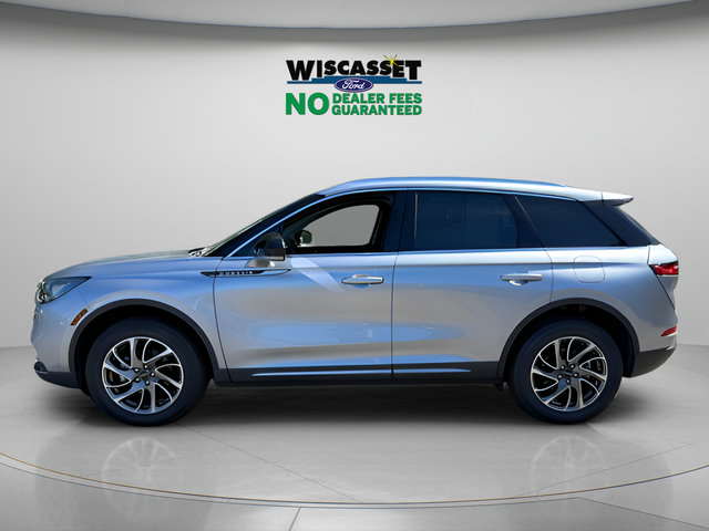 Used 2022 Lincoln Corsair AWD w/ Equipment Group 101A image 2