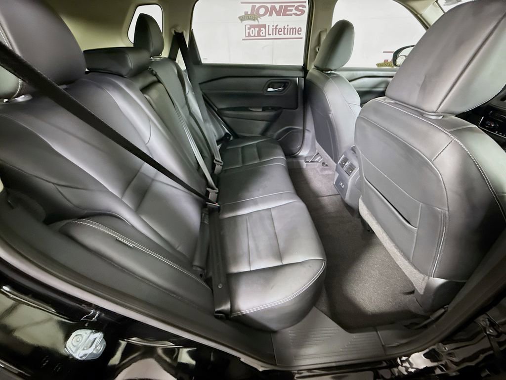 Certified 2024 Nissan Rogue SL image 30