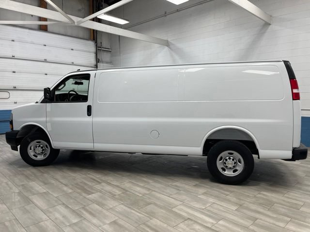New 2026 Chevrolet Express 3500 Extended w/ Driver Convenience Package RWD image 4