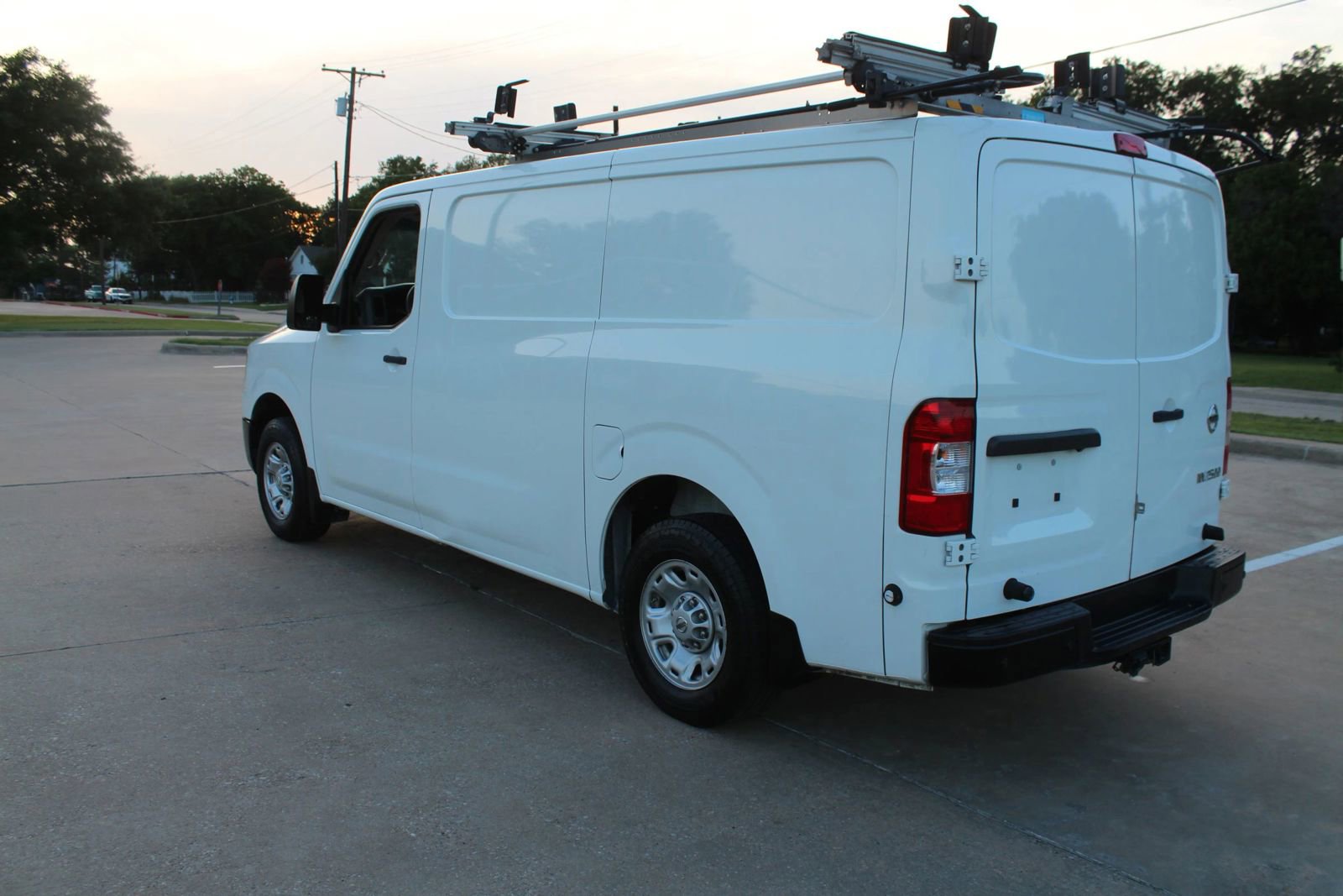 Used 2021 Nissan NV 2500 SV image 11