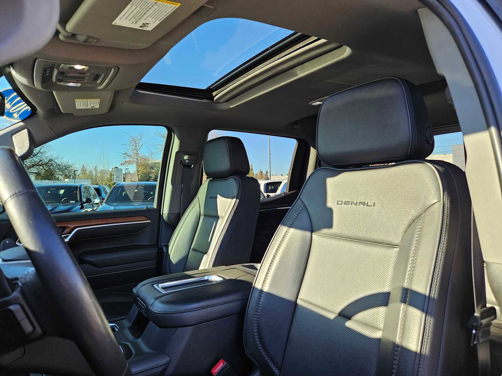 Used 2022 GMC Sierra 1500 Denali image 25