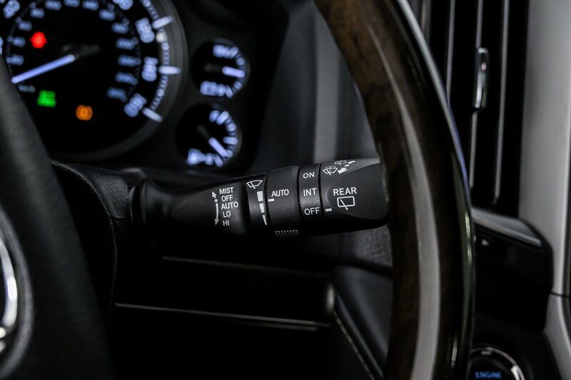 Used 2020 Toyota Land Cruiser Heritage Edition AWD/4WD image 29