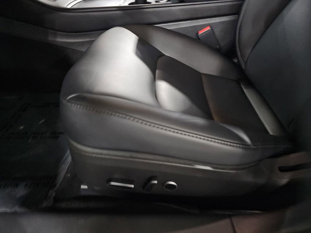 Used 2023 Tesla Model 3 Standard Range image 18
