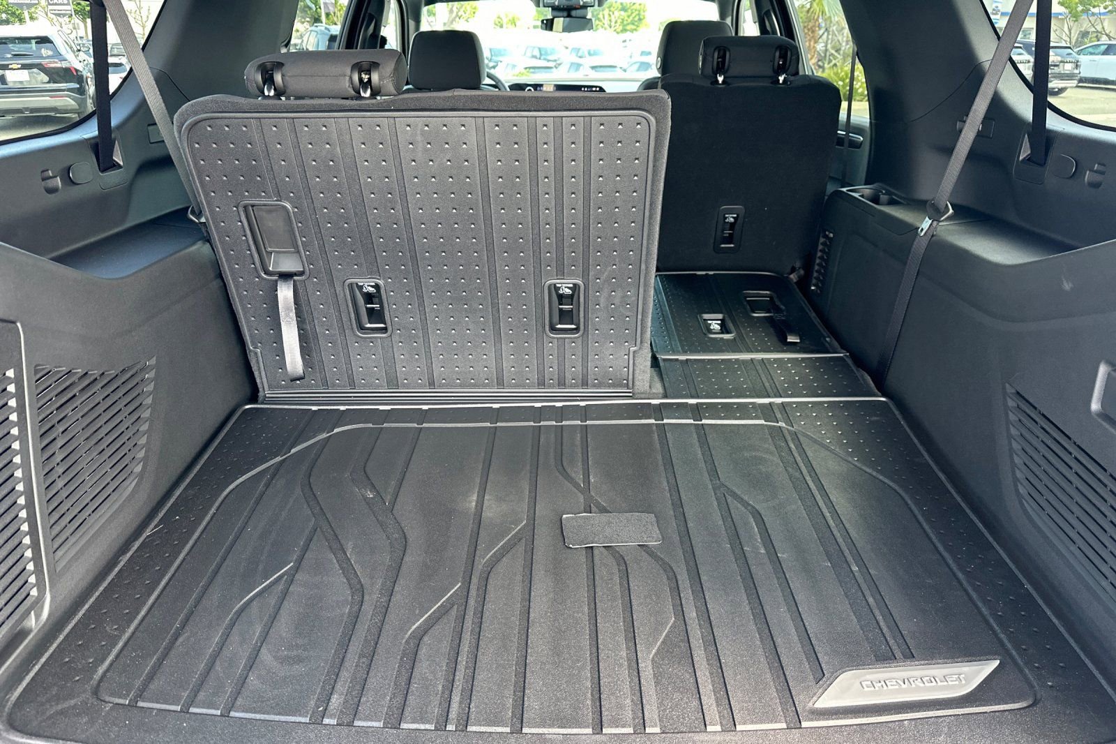 New 2026 Chevrolet Suburban LS AWD/4WD image 18
