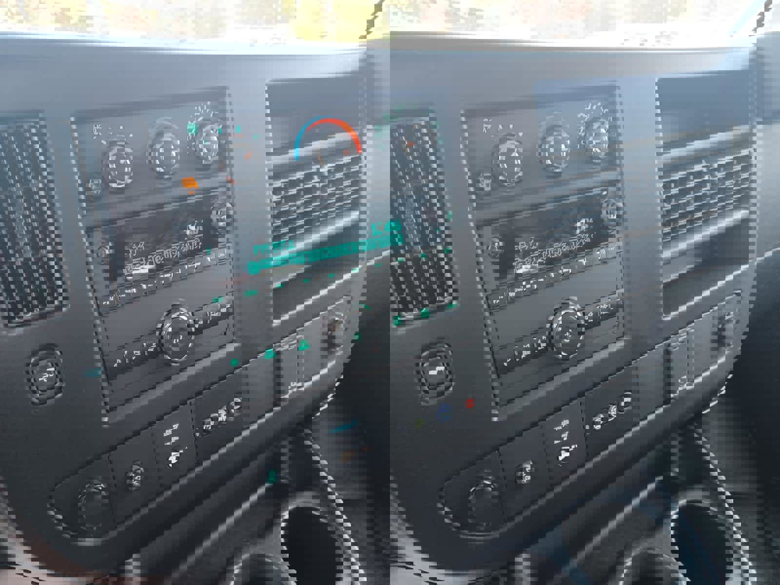 Used 2022 Chevrolet Express 2500 w/ Driver Convenience Package image 10