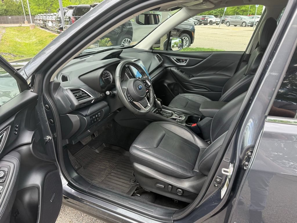 Used 2022 Subaru Forester Touring AWD/4WD image 11