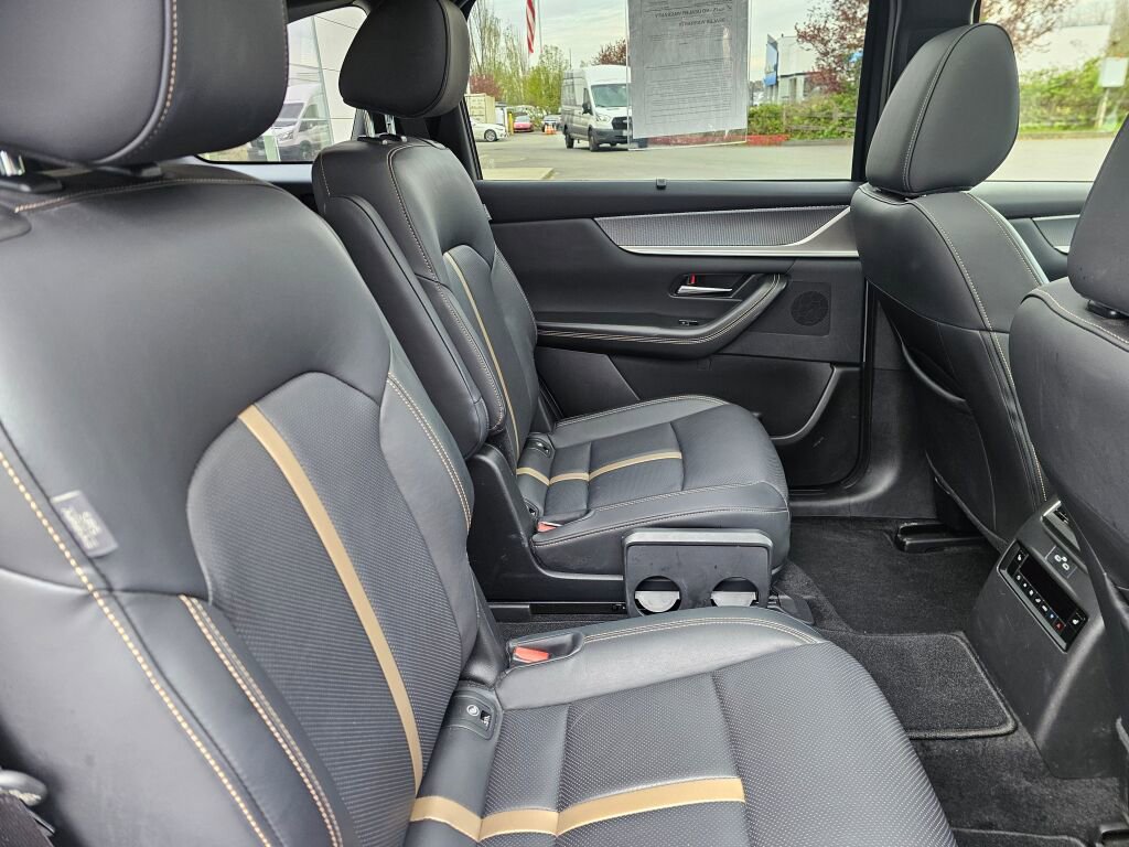 Used 2024 MAZDA CX-90 3.3 Turbo w/ Premium Plus Pkg image 15