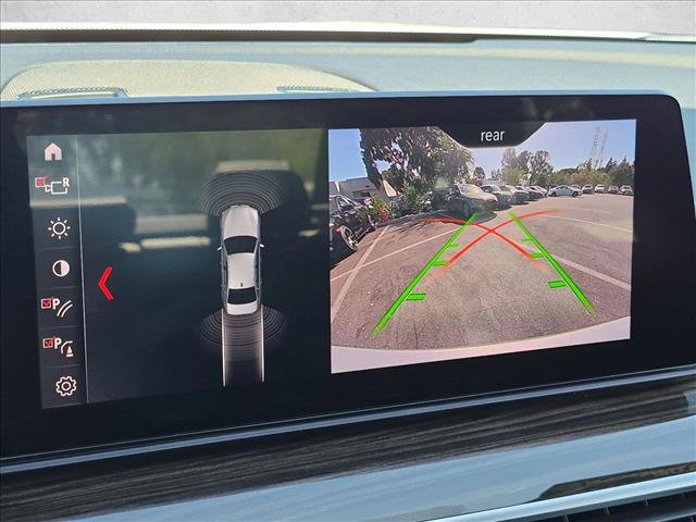 Used 2019 BMW 530e w/ Convenience Package RWD image 14