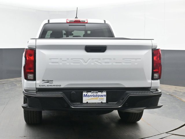Used 2025 Chevrolet Colorado W/T RWD image 13