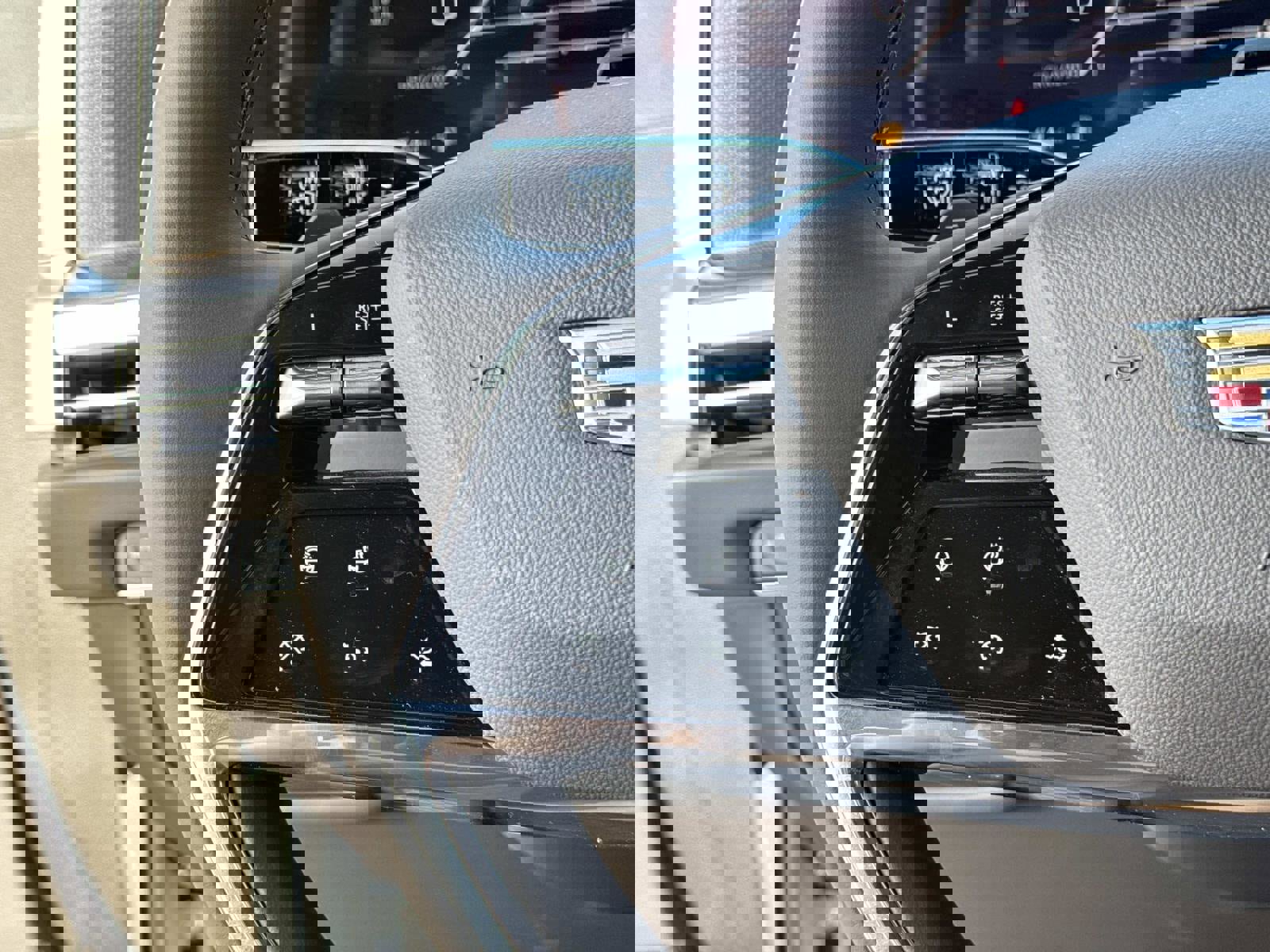 New 2025 Cadillac Escalade ESV Premium Luxury image 31