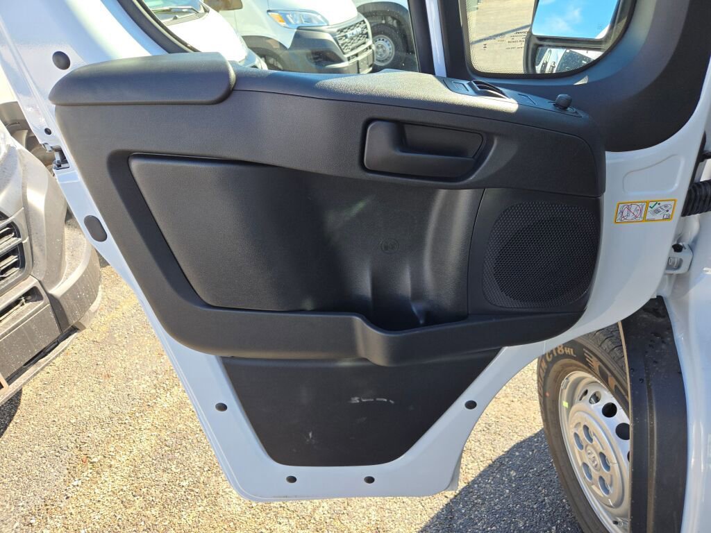 New 2026 RAM ProMaster 2500 w/ Convenience Group image 9